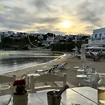 Magnifique Sur La De - Paros * Πίσω Λιβάδι